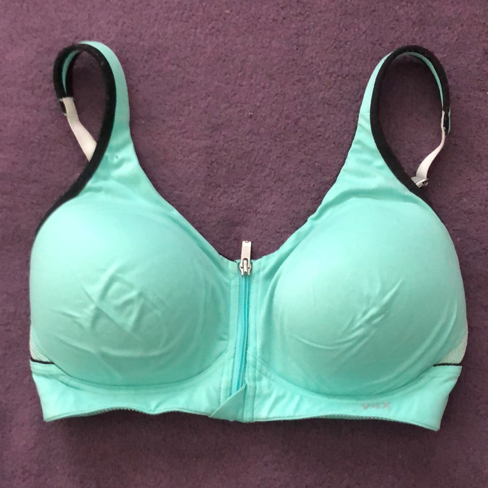 VS sports bra
